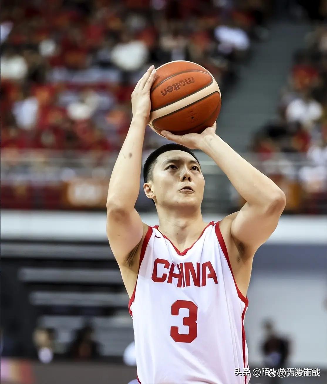 爱游戏在线-印度队鏖战法国队，黄鸭组合扛起全队