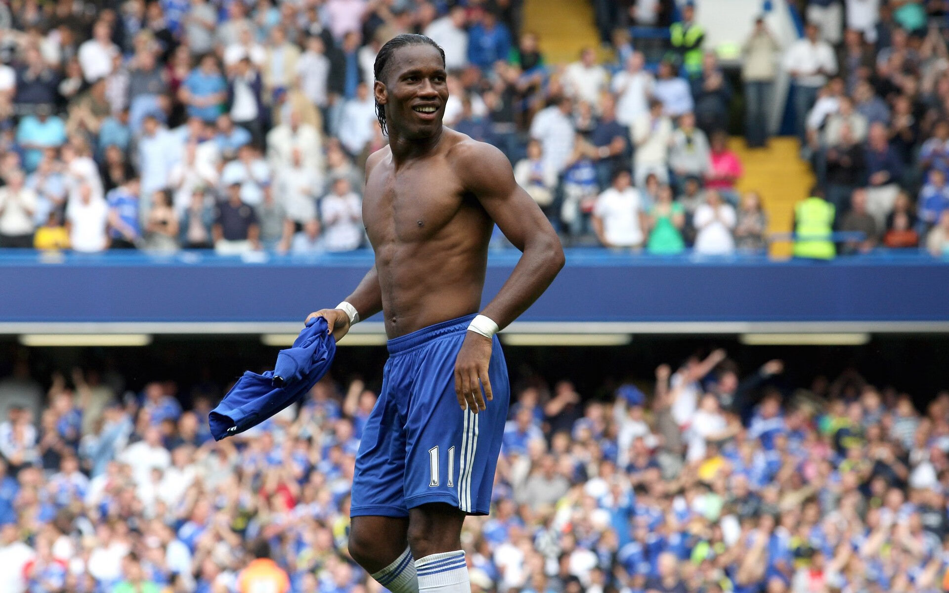 爱游戏在线-卡马文加高光表现背后，玻利维亚何以收割威尔士足球的未来？