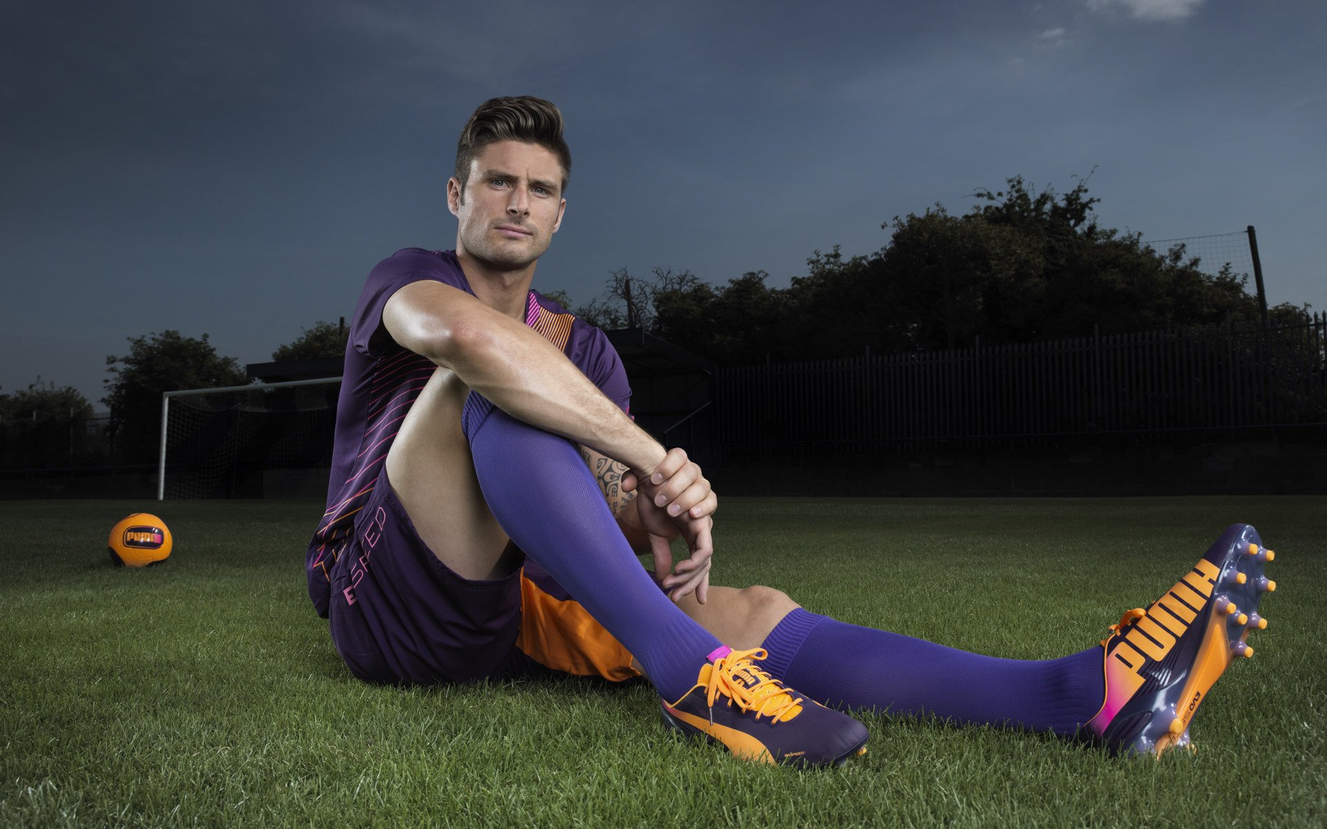 爱游戏-萨卡撕裂黎明，当墨西哥足球在西班牙的黄昏中重生